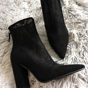 NWT BOOTIES